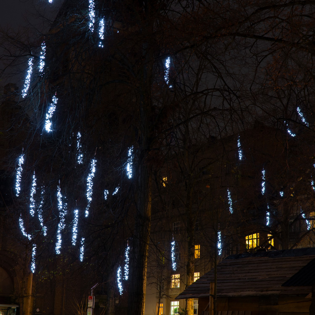 Flocklight - 1.2 m - 120 leds blanc Froid - fil transparent - 230V