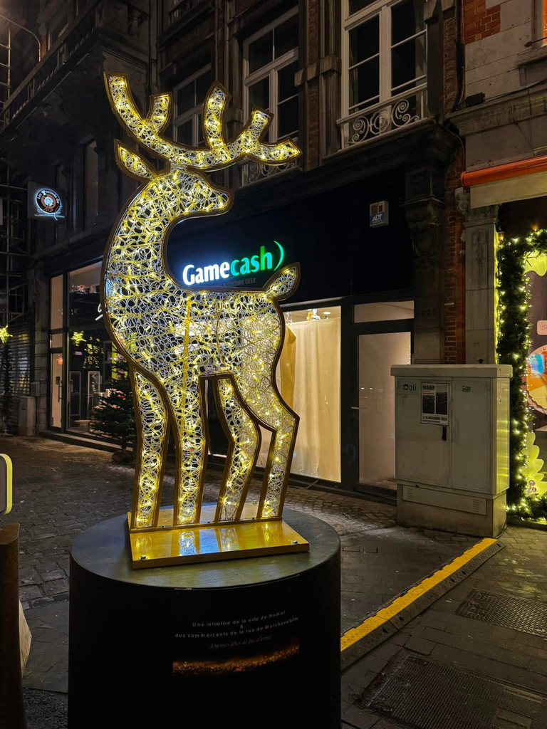 Socle biche lumineuse