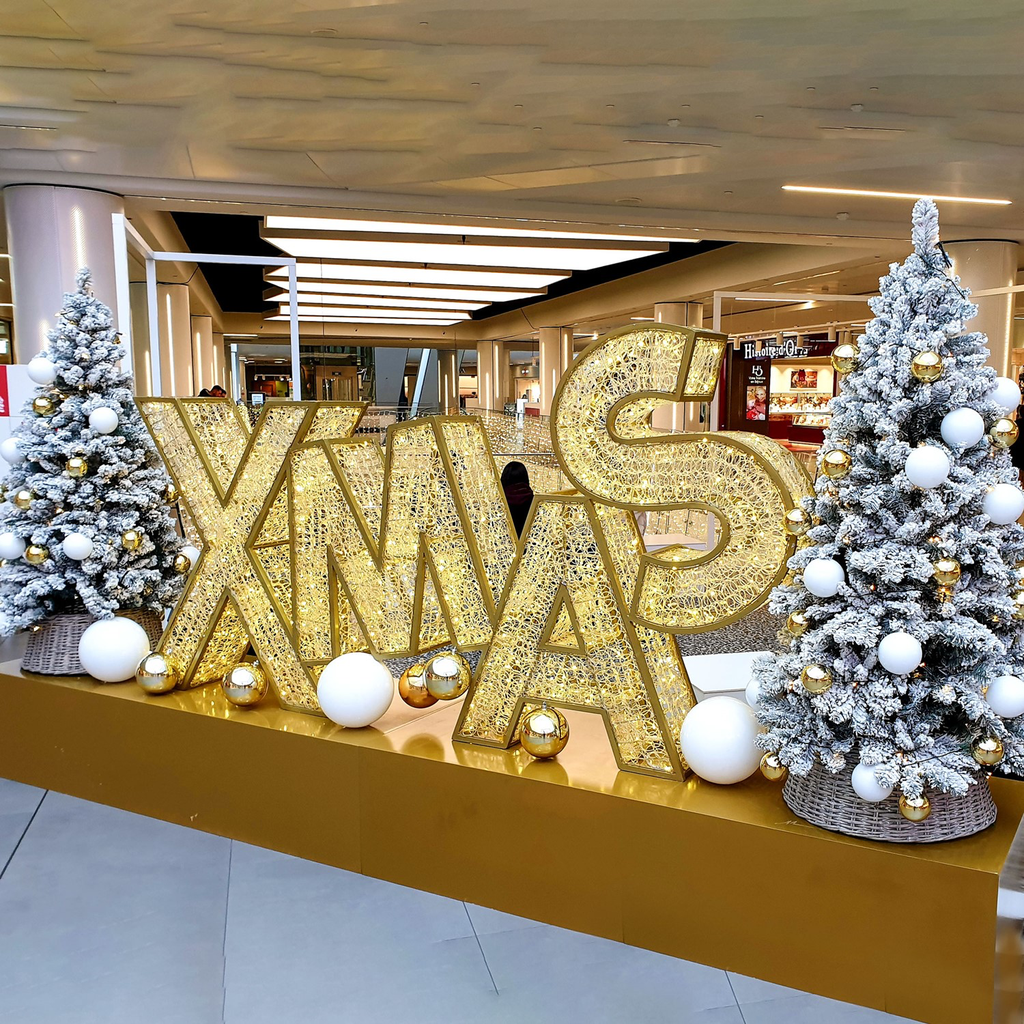 XMAS illuminé "Moa" - leds blanc chaud - 150 x 300 x 30 cm