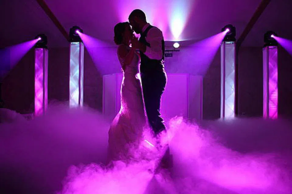 [cloudy max] Machine a fumée lourde base d'eau   300m²