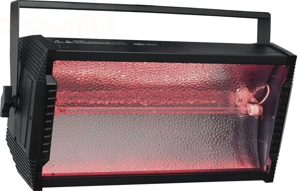 Showtec Titan Blaze stroboscope RGB