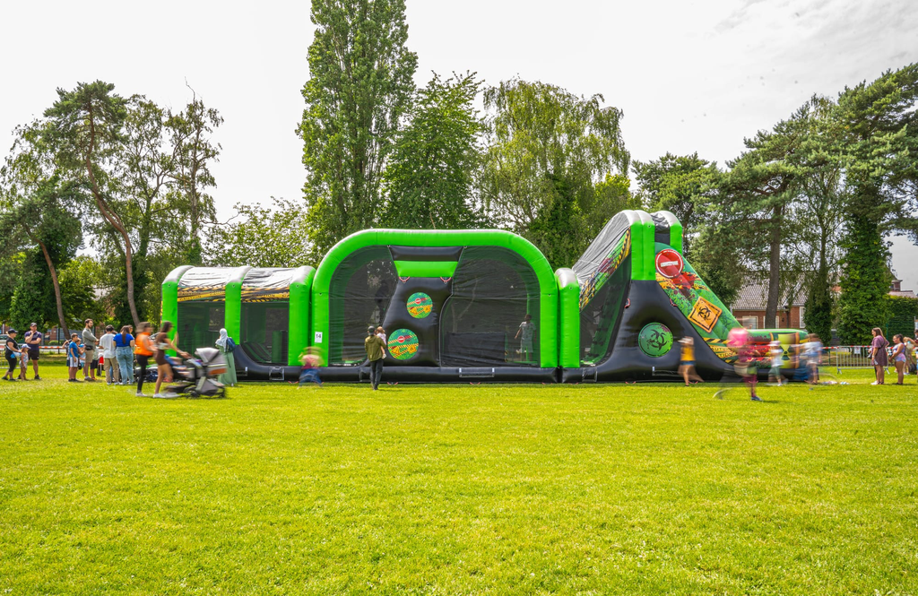 Parcour Toxic 20 m Air bag + toboggan